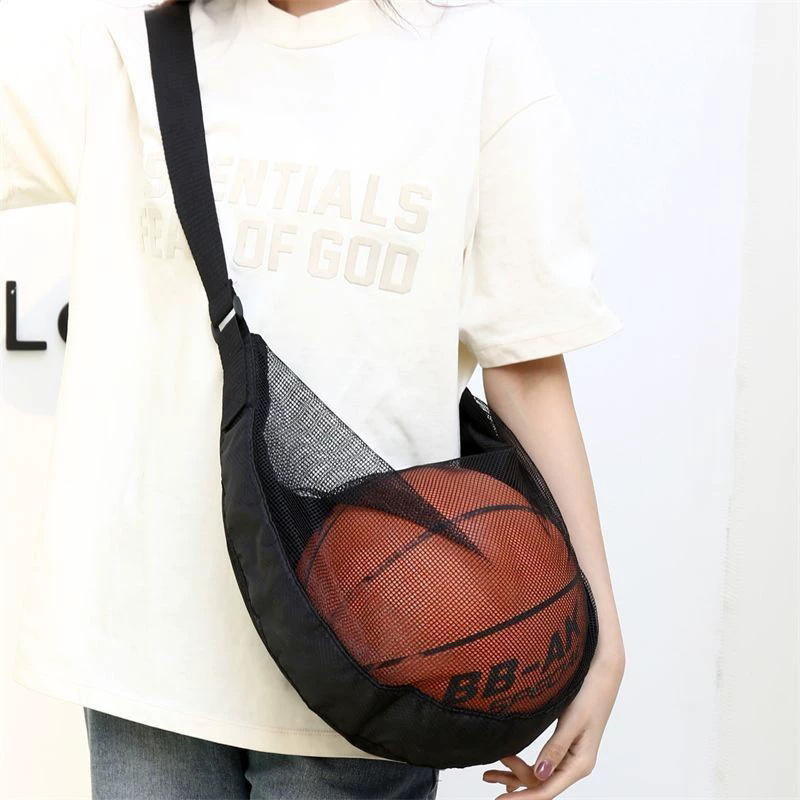 大容量スポーツトレーニングボール収納バッグ シングルショルダ - Sports Equipment Football のレビューと価格